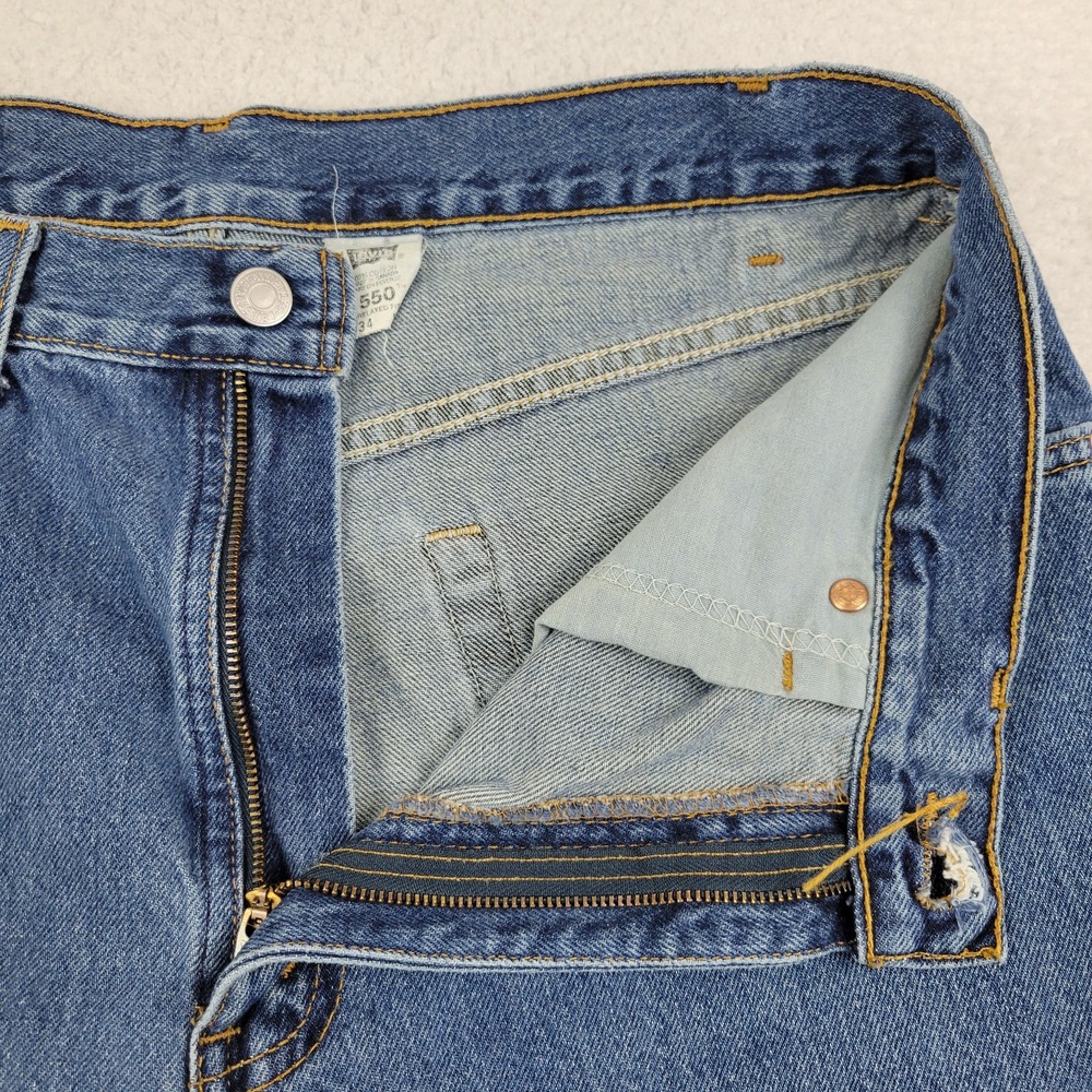 Vintage Levis 550‎ Jeans Mens 34x31.5 Relaxed Fit Tapered Leg Canada 90s Denim - Picture 5 of 10